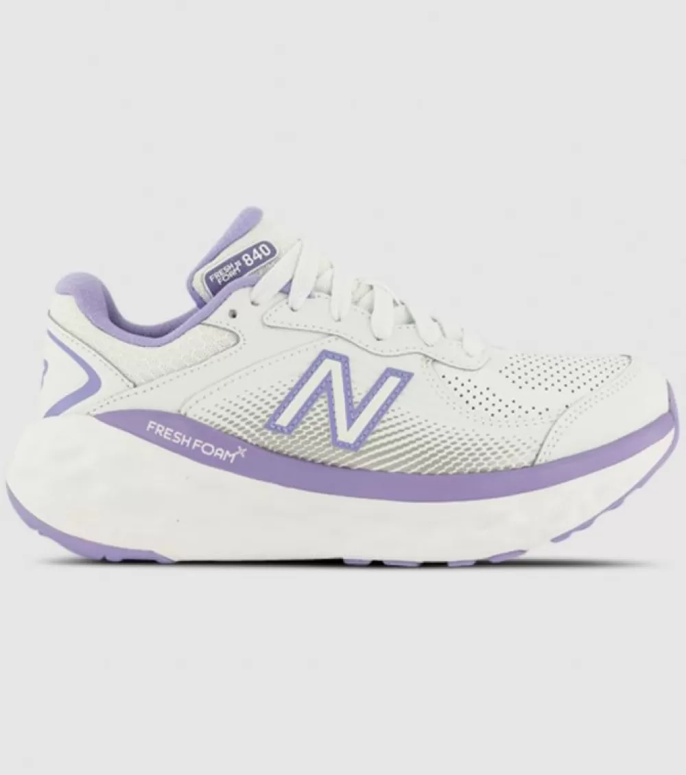 Flash Sale New Balance 840 V1 (D Wide) Womens White Navy