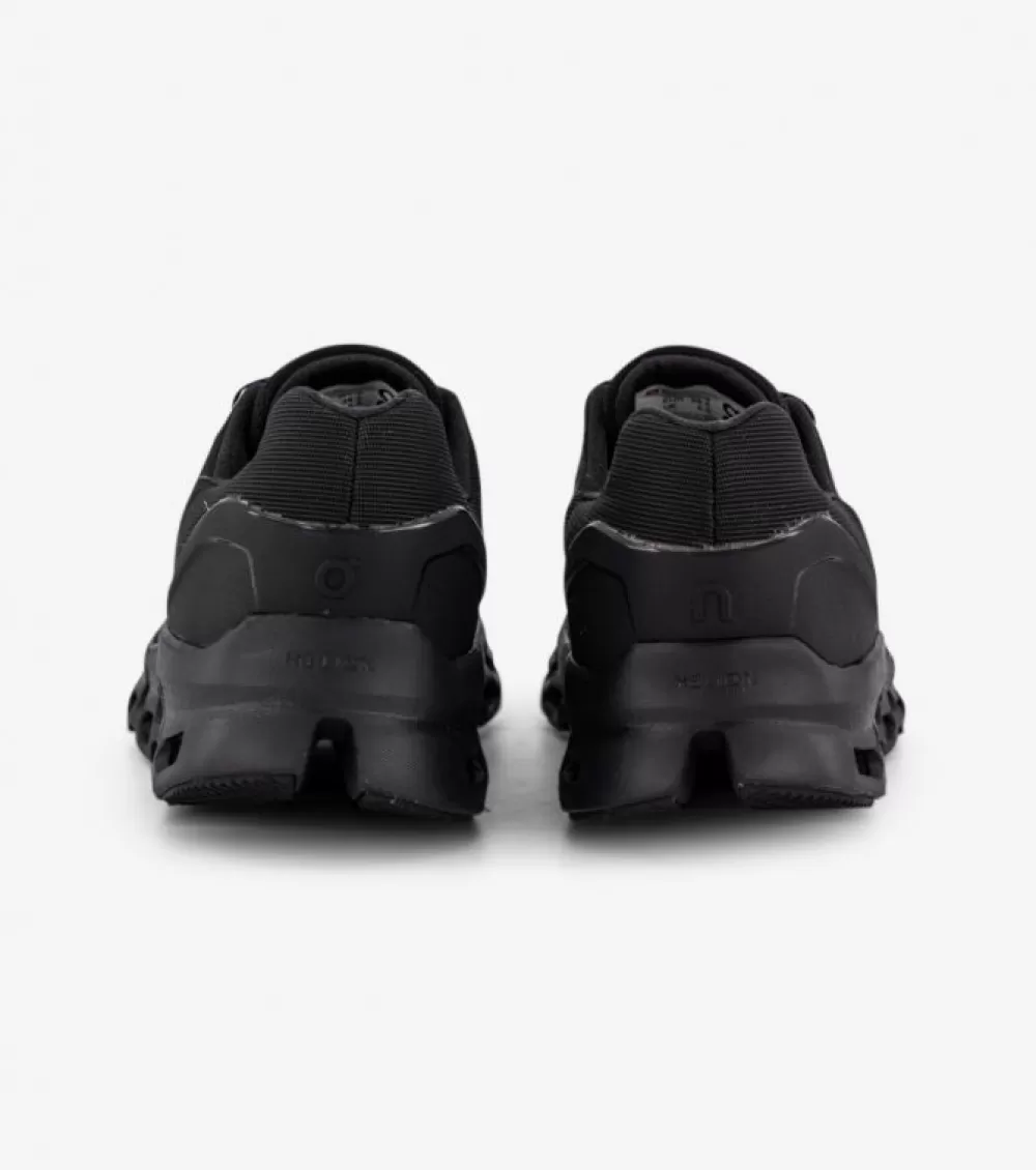 Outlet On Running On Cloudstratus Womens Black